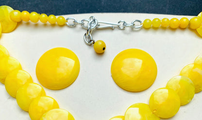 Sunny Vintage Yellow Overlapping Circles Necklace and Earrings