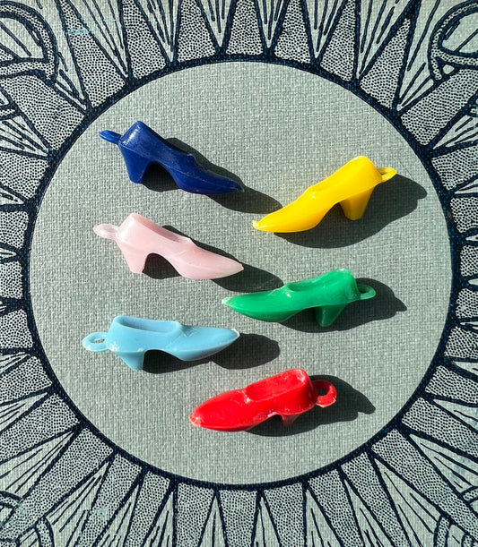 2cm Vintage Pointy Shoe Charms