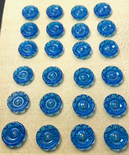 Glowing Intense Blue Vintage Flower Buttons - Different sizes and quantities 12mm -20mm