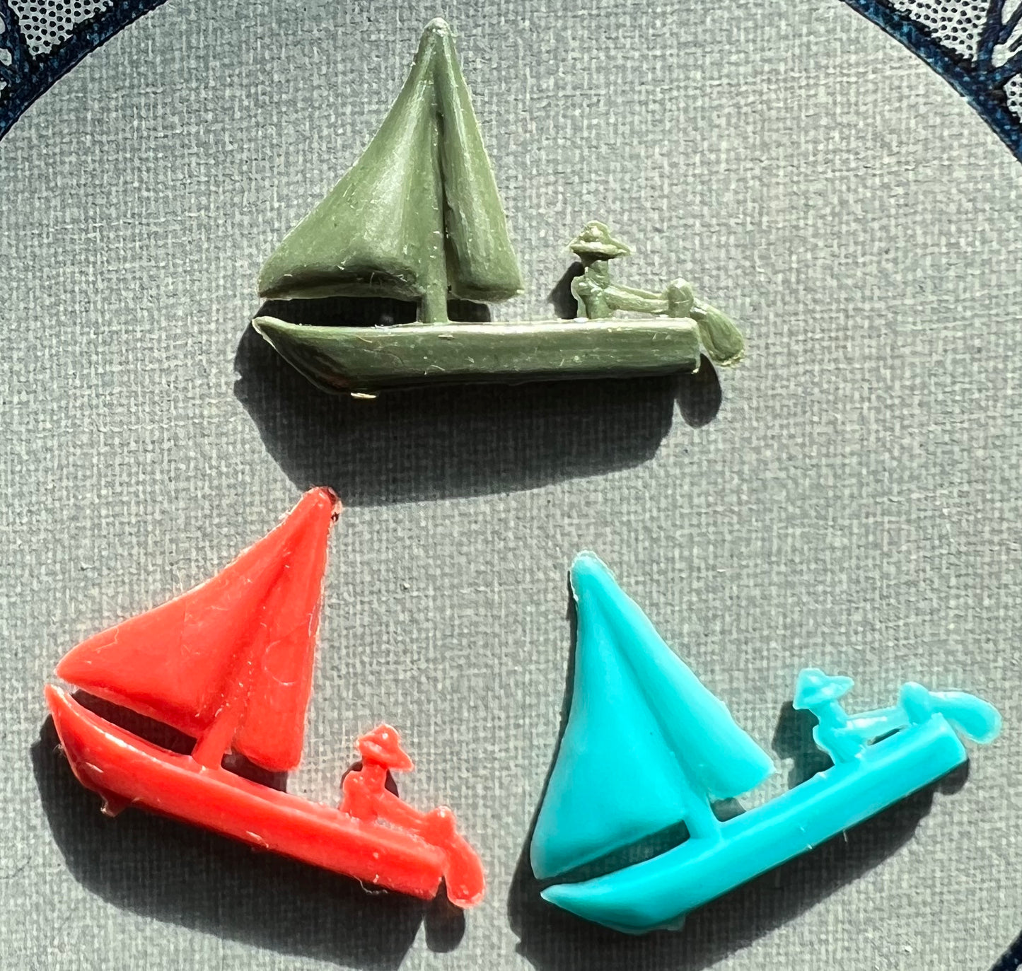 Vintage Plastic 2cm Sailing Boats