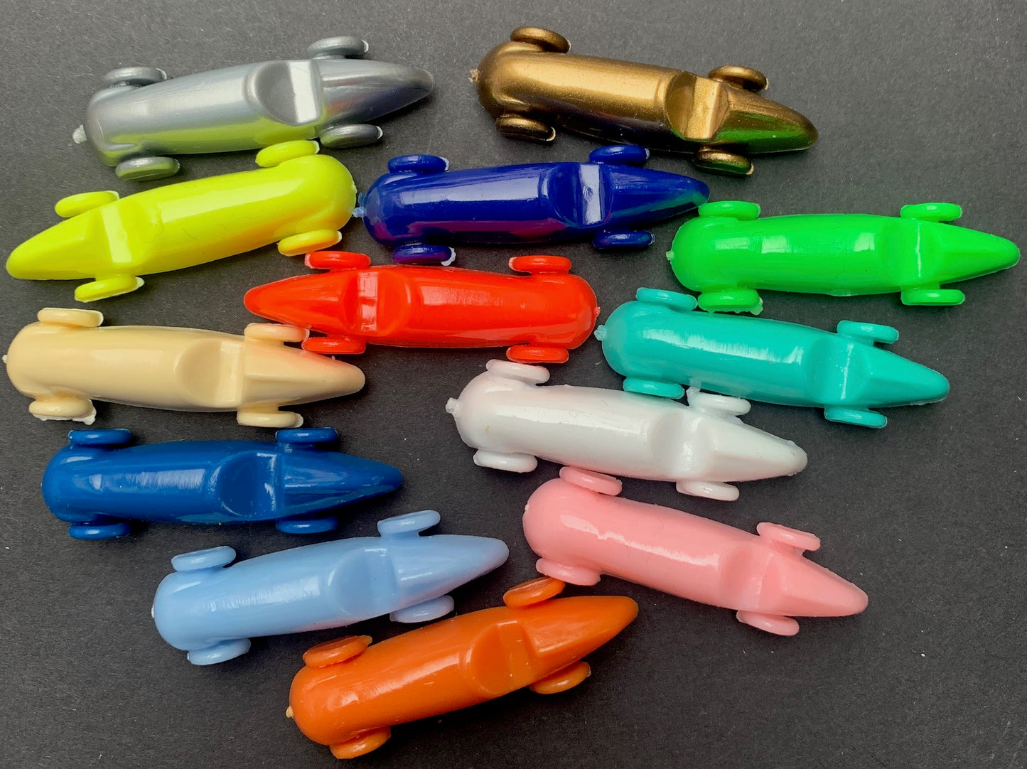 10 Colourful Vintage Racing Cars - 4cm long