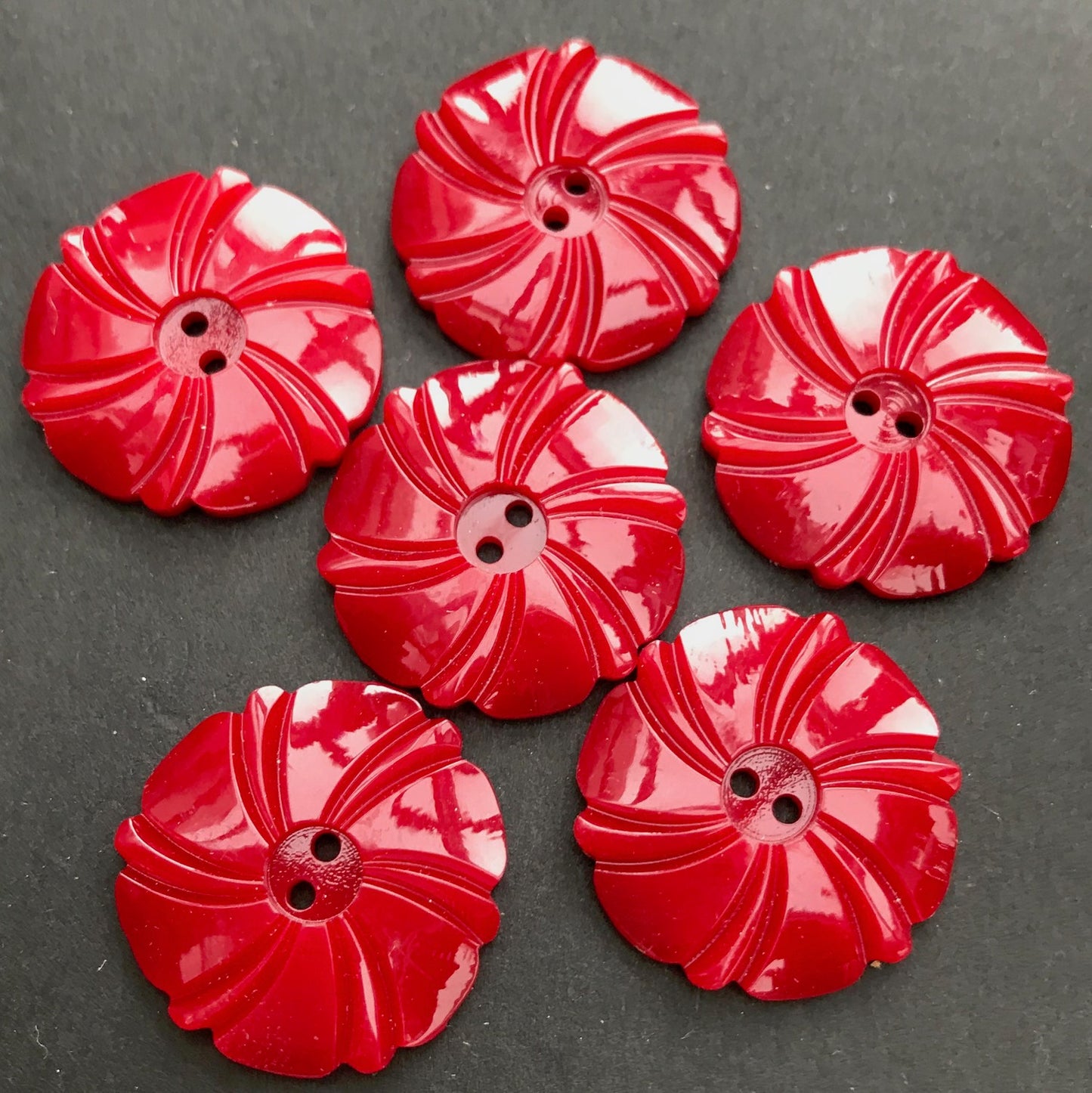6 Crimson Red 1930s  2.2cm Buttons