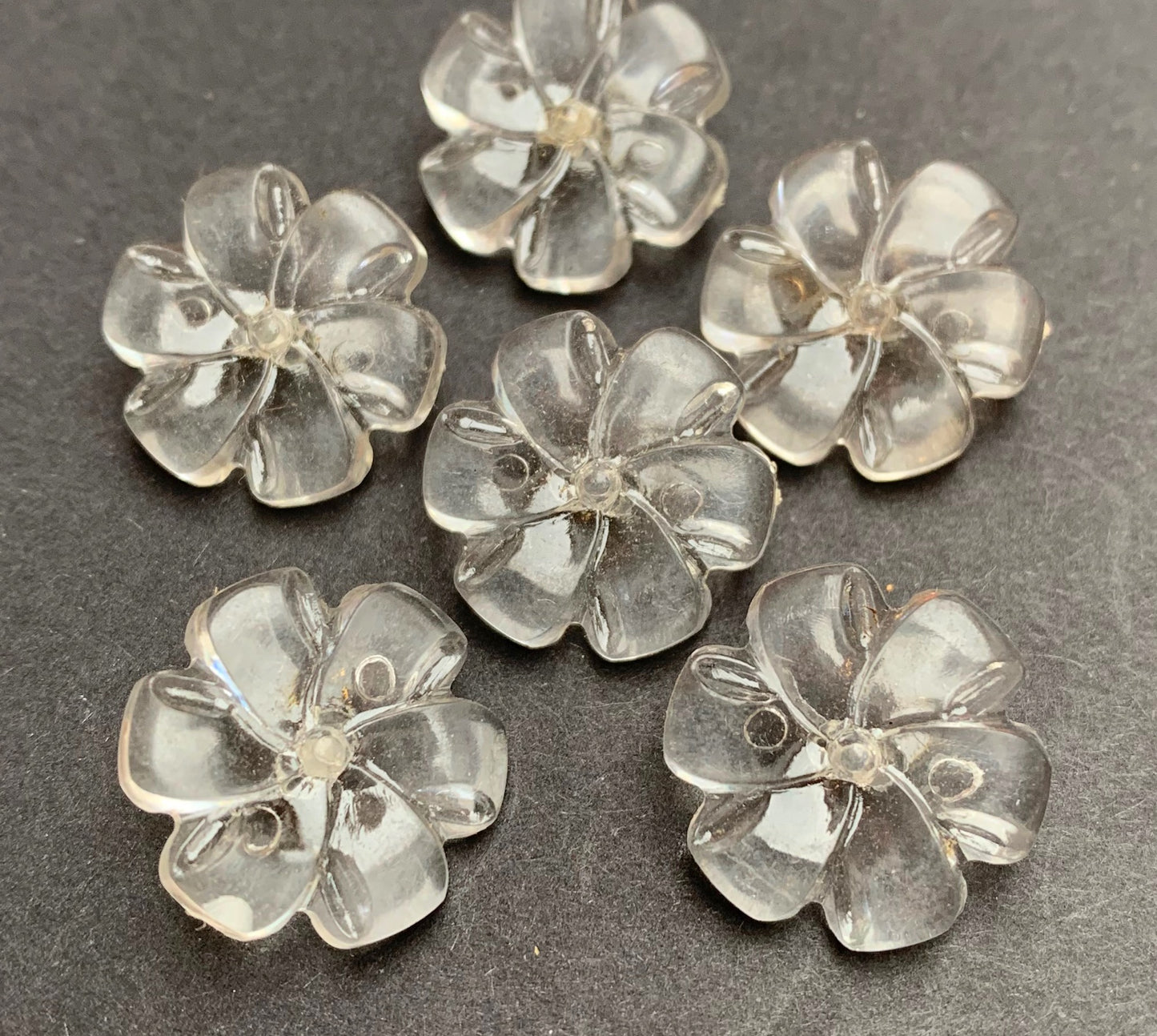 6 Delightful Vintage 1.5cm or 1.8cm Flower Buttons