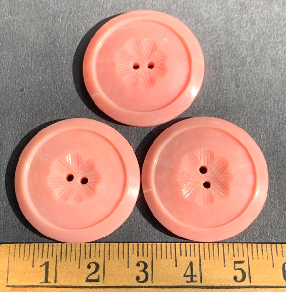 1 Soft Pink Starburst 2.8cm Vintage Buttons