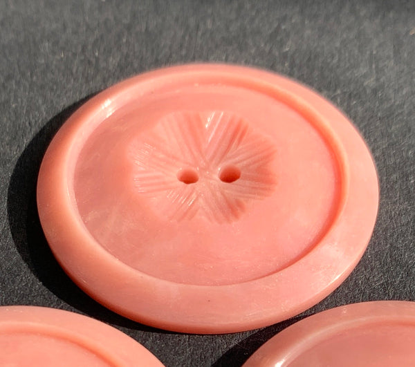 1 Soft Pink Starburst 2.8cm Vintage Buttons