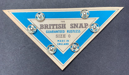 Triangle Card of British 1940s Silver sizes 0, 1 and 2 PRESS STUDS / SNAP FASTENERS