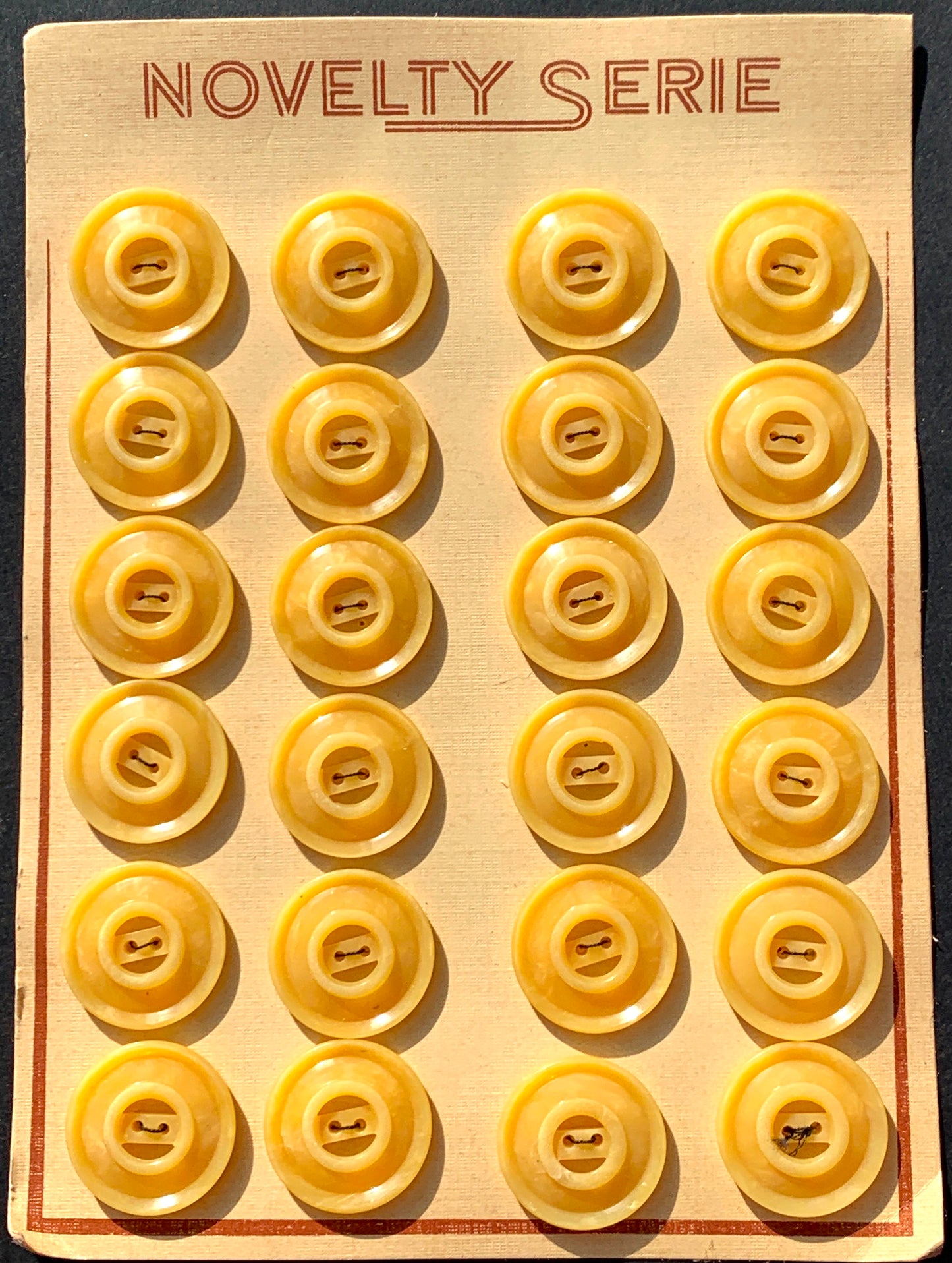 Vintage Butterscotch 2.2cm  Buttons - 6 or 24