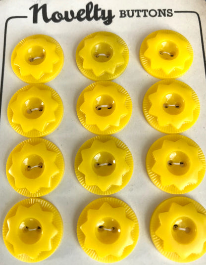 Gloriously Sunny Vintage Yellow Star Buttons - 1.5cm, 2cm or 2.2cm - 6 or 12 buttons