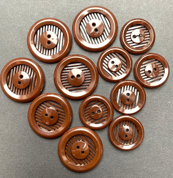 6 or 24 Stripey Chocolate Brown Vintage 2cm or 1.7cm Buttons