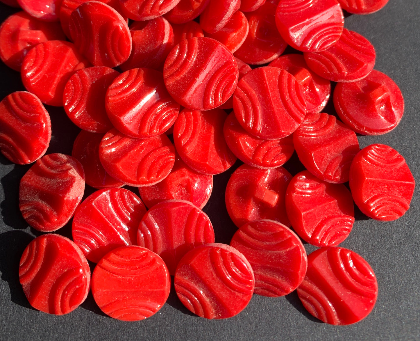 2 Gross - 288 Vintage Red Deco 12mm WHOLESALE Glass Buttons