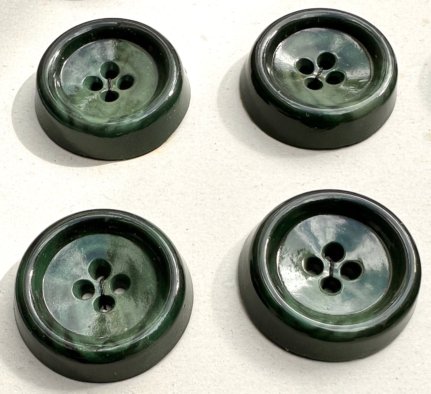 12 Mottled Forest Green 2.6cm Vintage Buttons