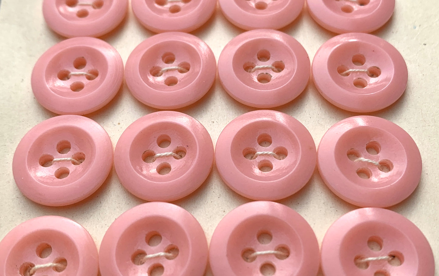 24 Vintage 1940s Baby Pink 1.3cm or 1cm Buttons