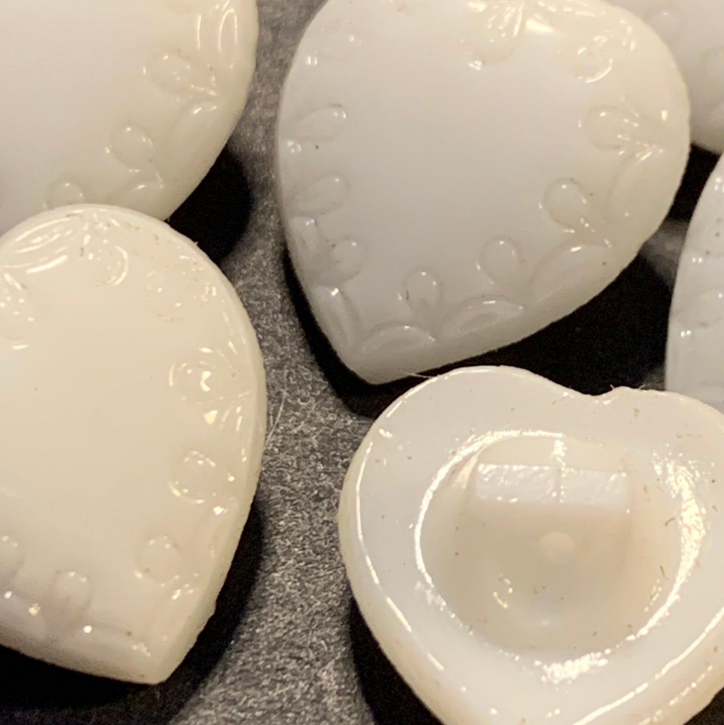 Delicately Etched Vintage 1940s 1.5cm White Glass Heart Buttons