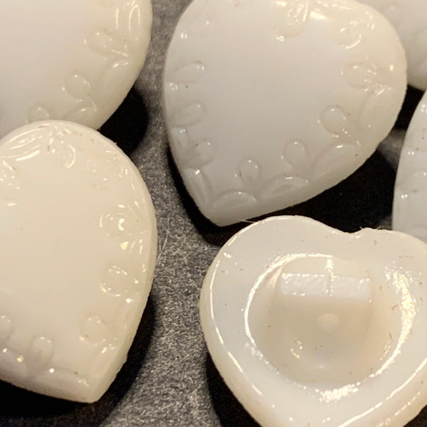 Delicately Etched Vintage 1940s 1.5cm White Glass Heart Buttons