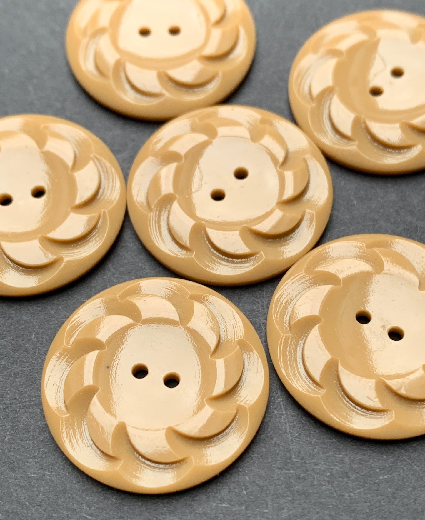 6 Soft Light Caramel Brown Vintage French 2.2cm Buttons