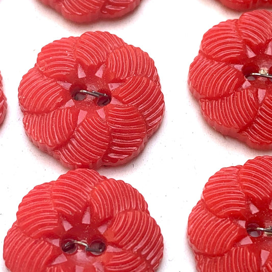 12 Glorious Red Vintage Flower 1.5cm Buttons