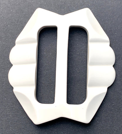 Appealing 1940s 5cm White Belt Buckle for up to 3cm Belt.