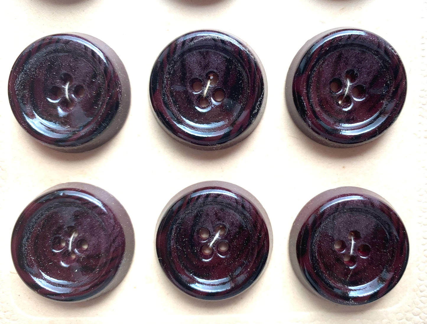 12 Mahogany Plum 2.6cm or 3.2cm Vintage Buttons