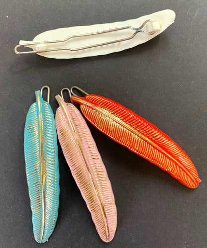 Most Unusual Vintage Feather Hair Clips 6.5cm long.