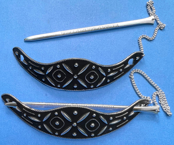 Rather Extraordinary 1950s 12.5cm Metal Hair Barrette with Safety Chain