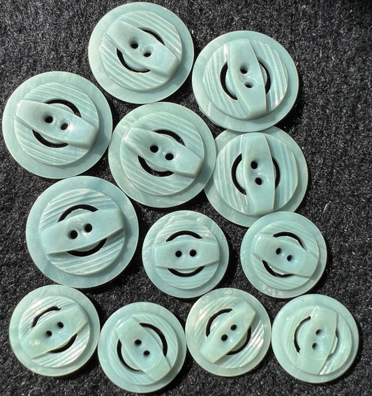 6 1940s Soft Grey Carved Buttons 1.8 or 2.2cm