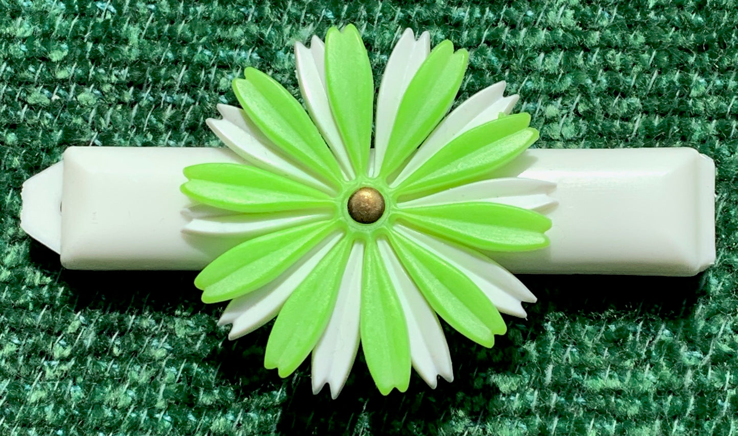 Gloriously Kitsch 1960s Flower Hair Grips