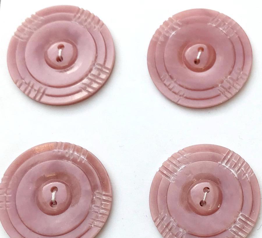 6 Very 1940s Venetian Pink 2.8cm Buttons - British