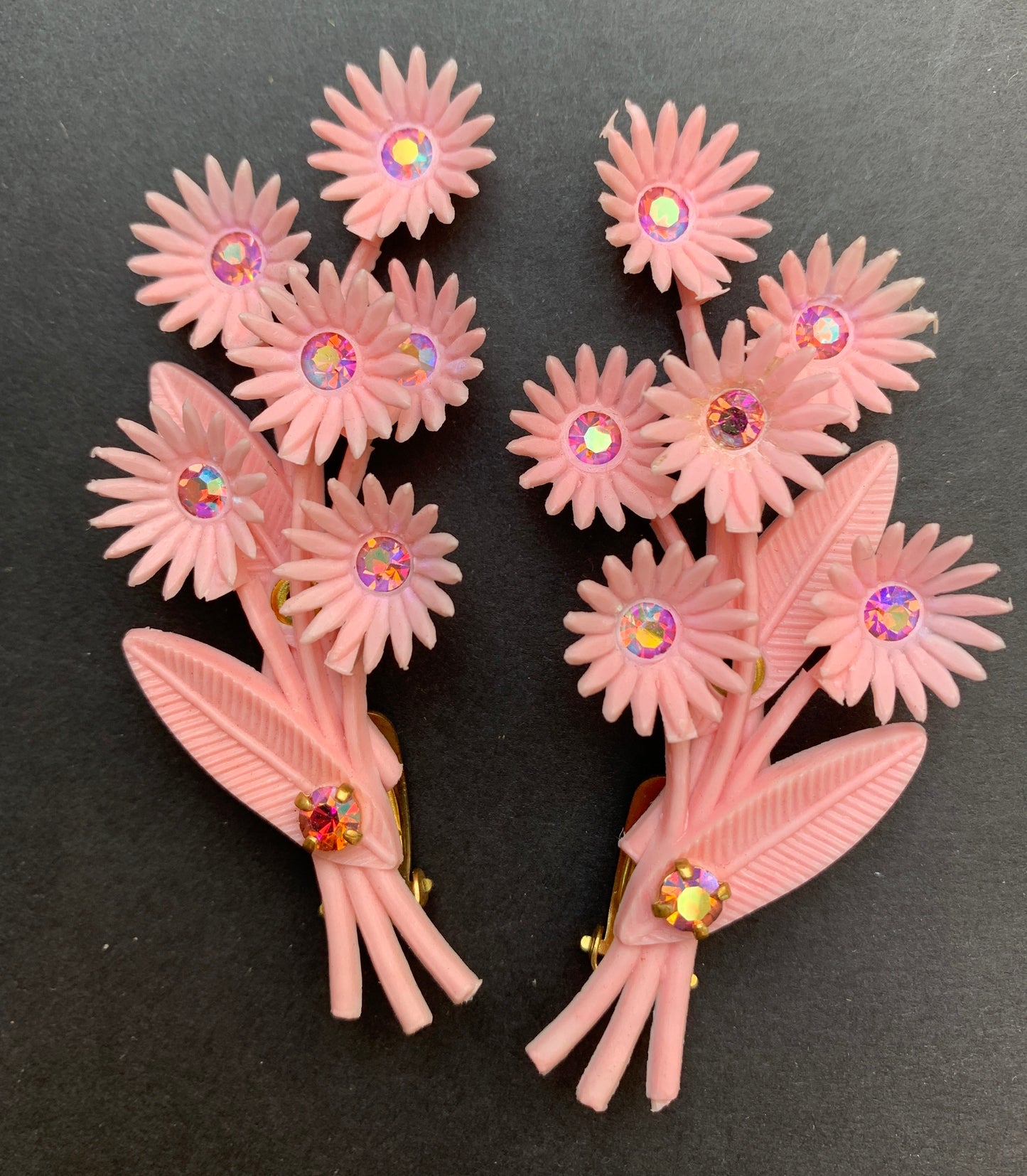 Aurora Borealis Centred Pink Clip-On Vintage Flower Earrings