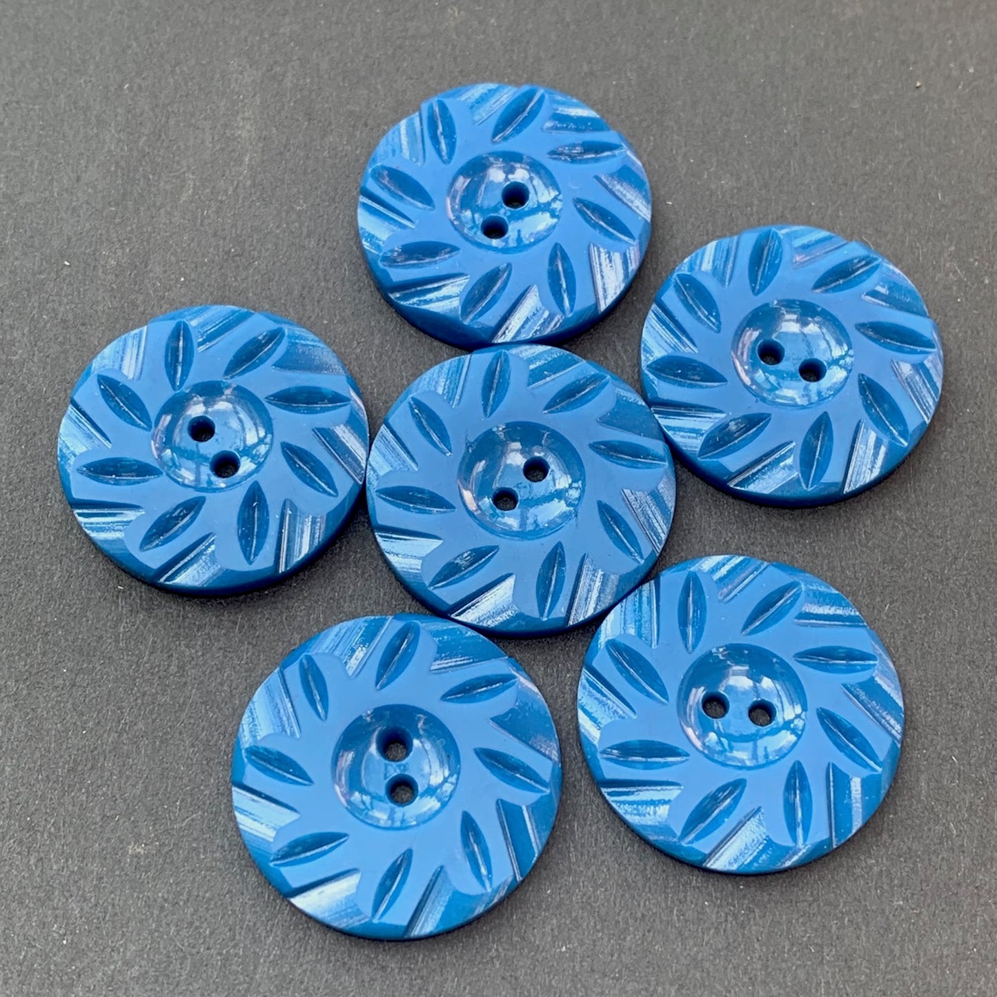 6 Noble Prussian Blue Vintage  2.2cm Buttons