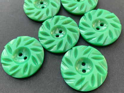 6 Pleasing Emerald Green Vintage   2.2cm or 1.7cm  Buttons