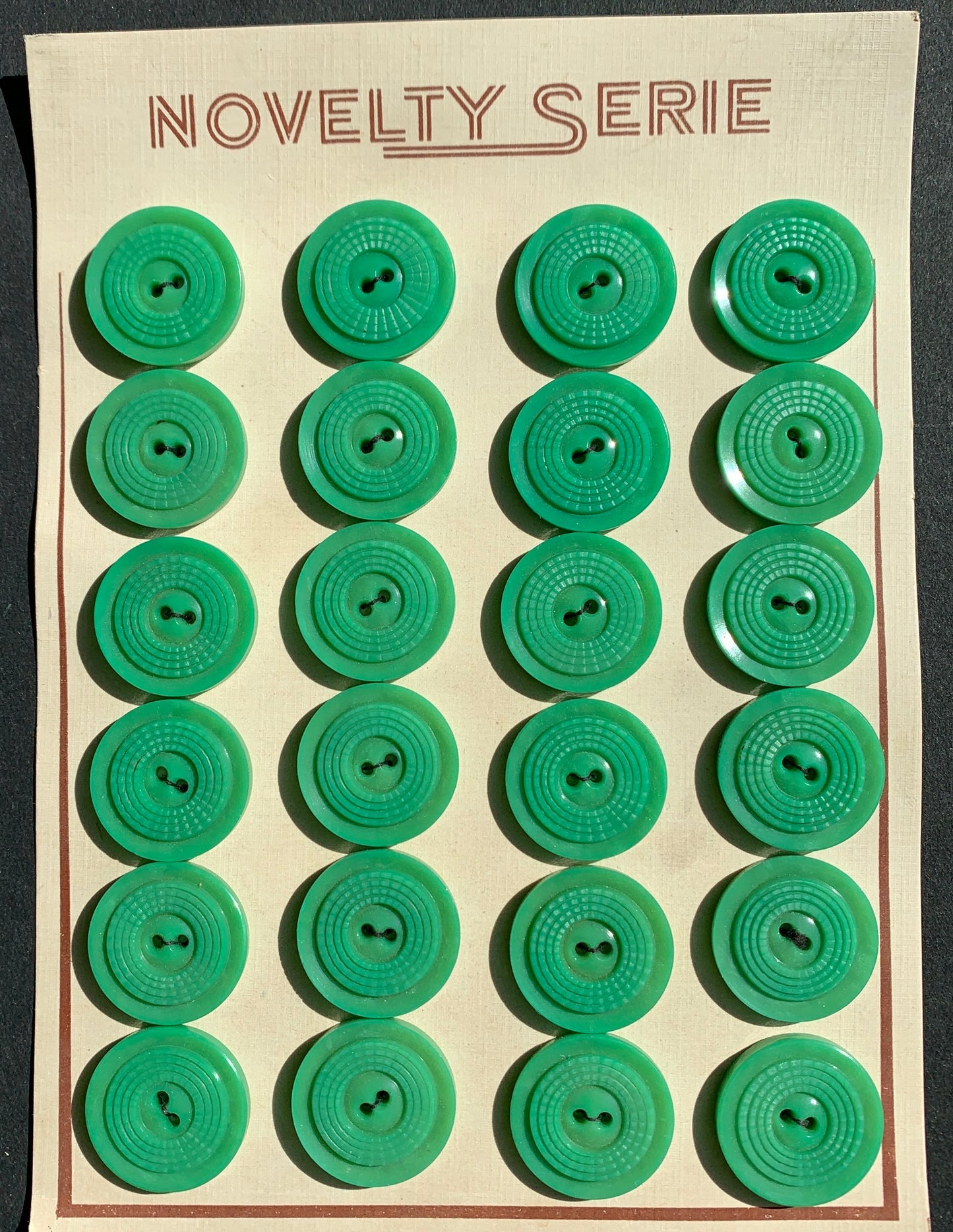 Jungle Green Vintage 2.2cm Buttons - 24 or 6