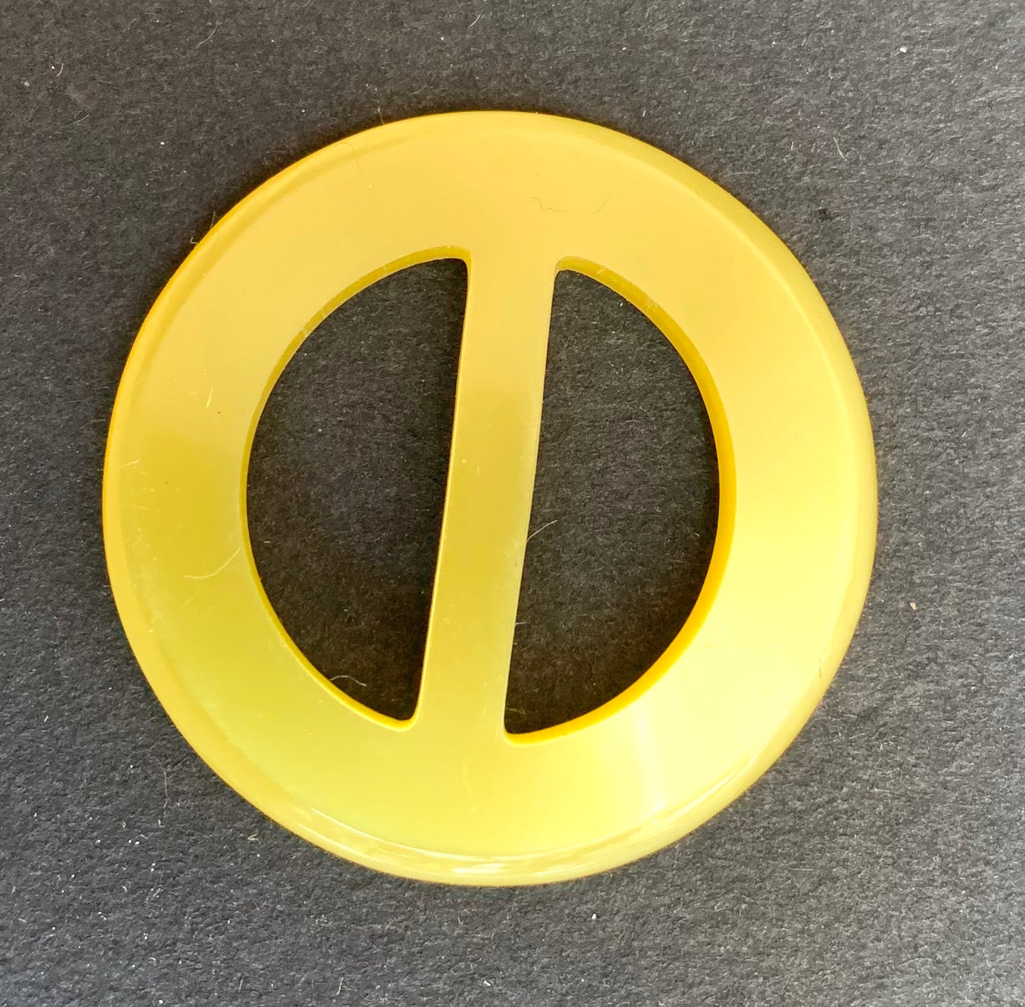 Glowing Sunshine Yellow 4.2cm 1940s Lucite Buckle