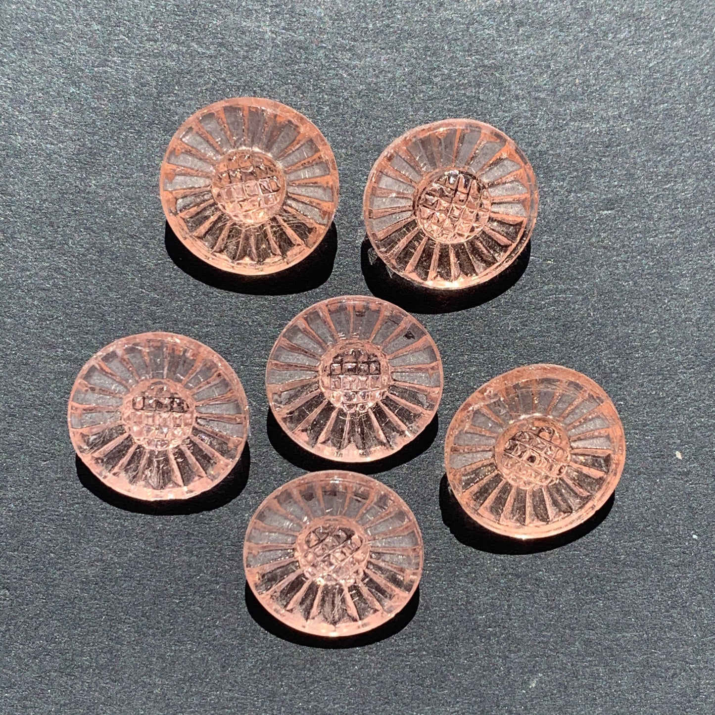 6 Gorgeous Vintage Pink Daisy Glass Buttons 1.5cm