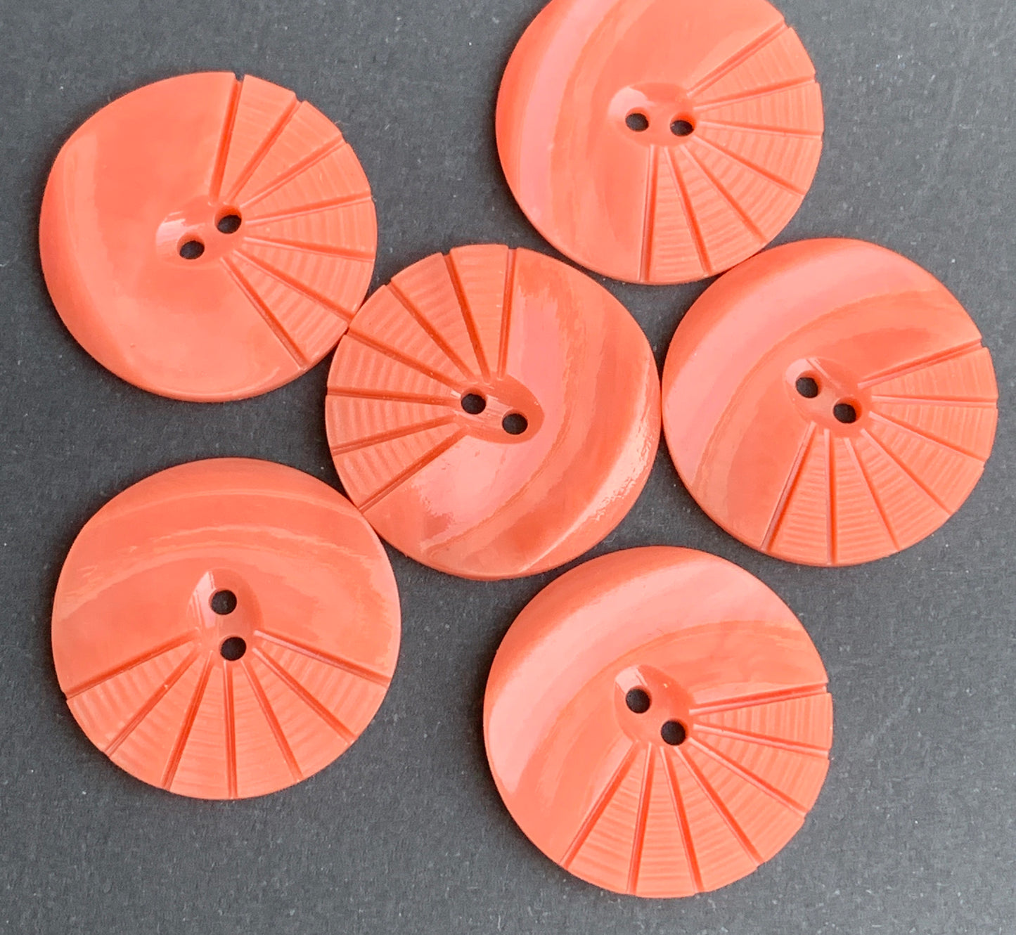 6 Peachy Pink Vintage French Moulded and Carved 2.2cm or 1.7cm Buttons