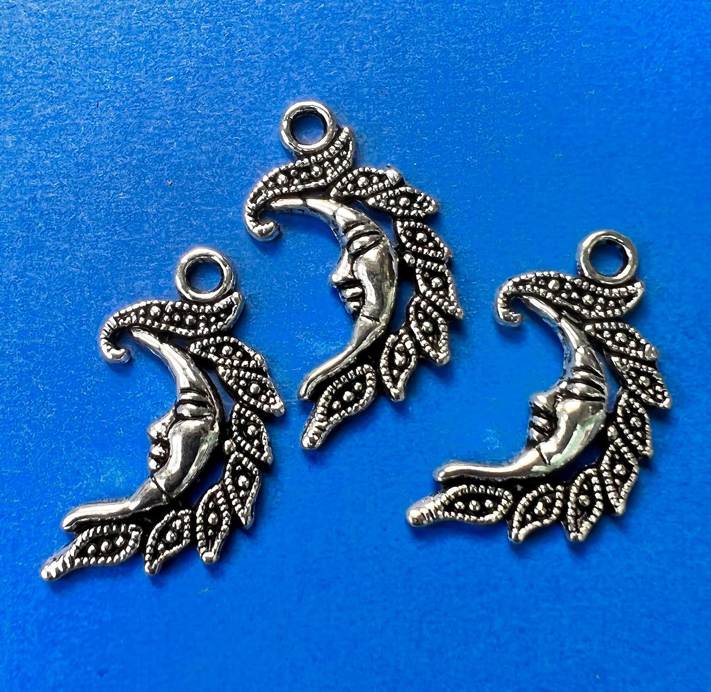 3 Crescent Moon 2.2cm Charms