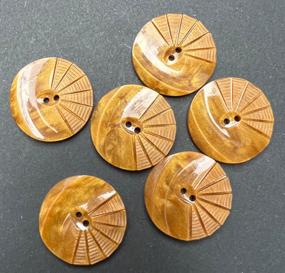 6 Vintage 1930s Gingerbread Brown Moulded and Carved  2.2cm Buttons