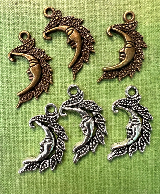 3 Crescent Moon 2.2cm Charms