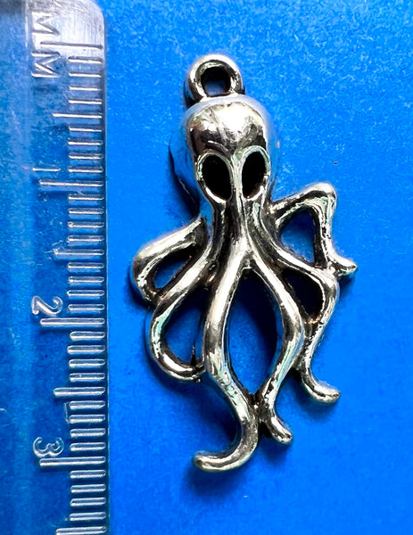 3cm Octopus Charm / Pendant