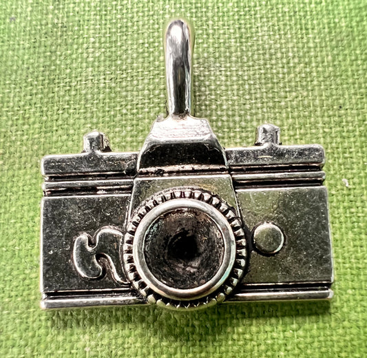 2cm Silver Camera Charm / Pendant