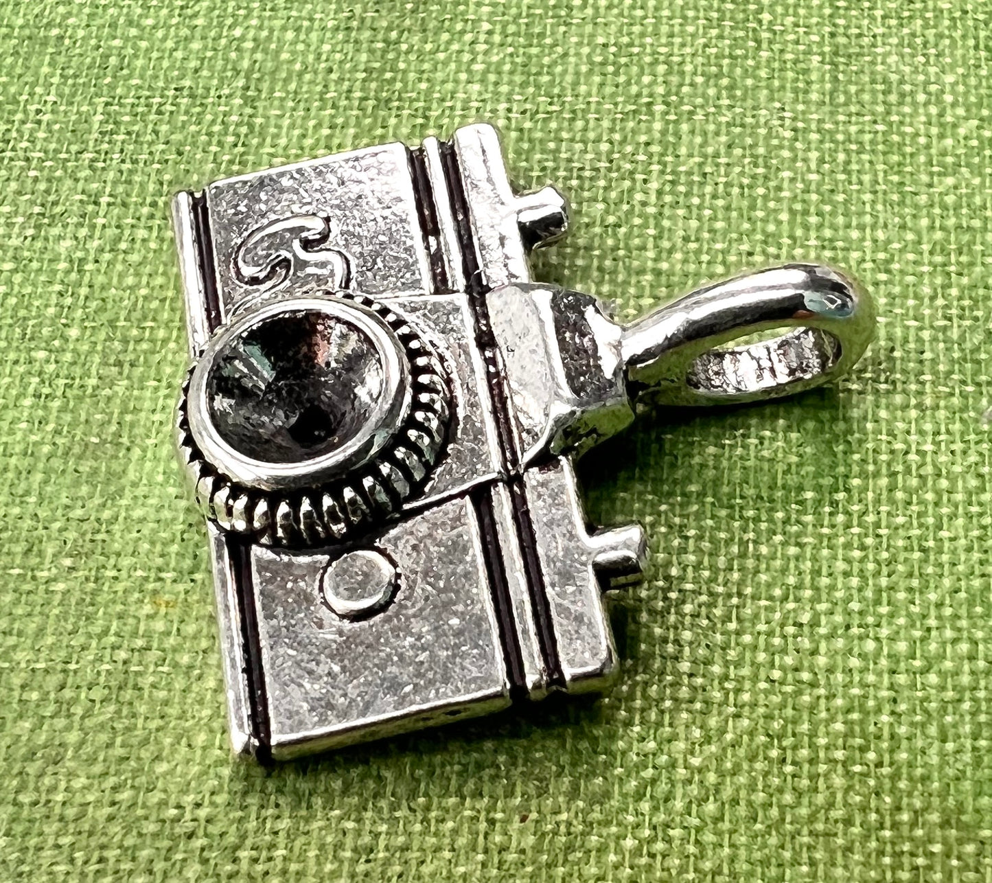2cm Silver Camera Charm / Pendant