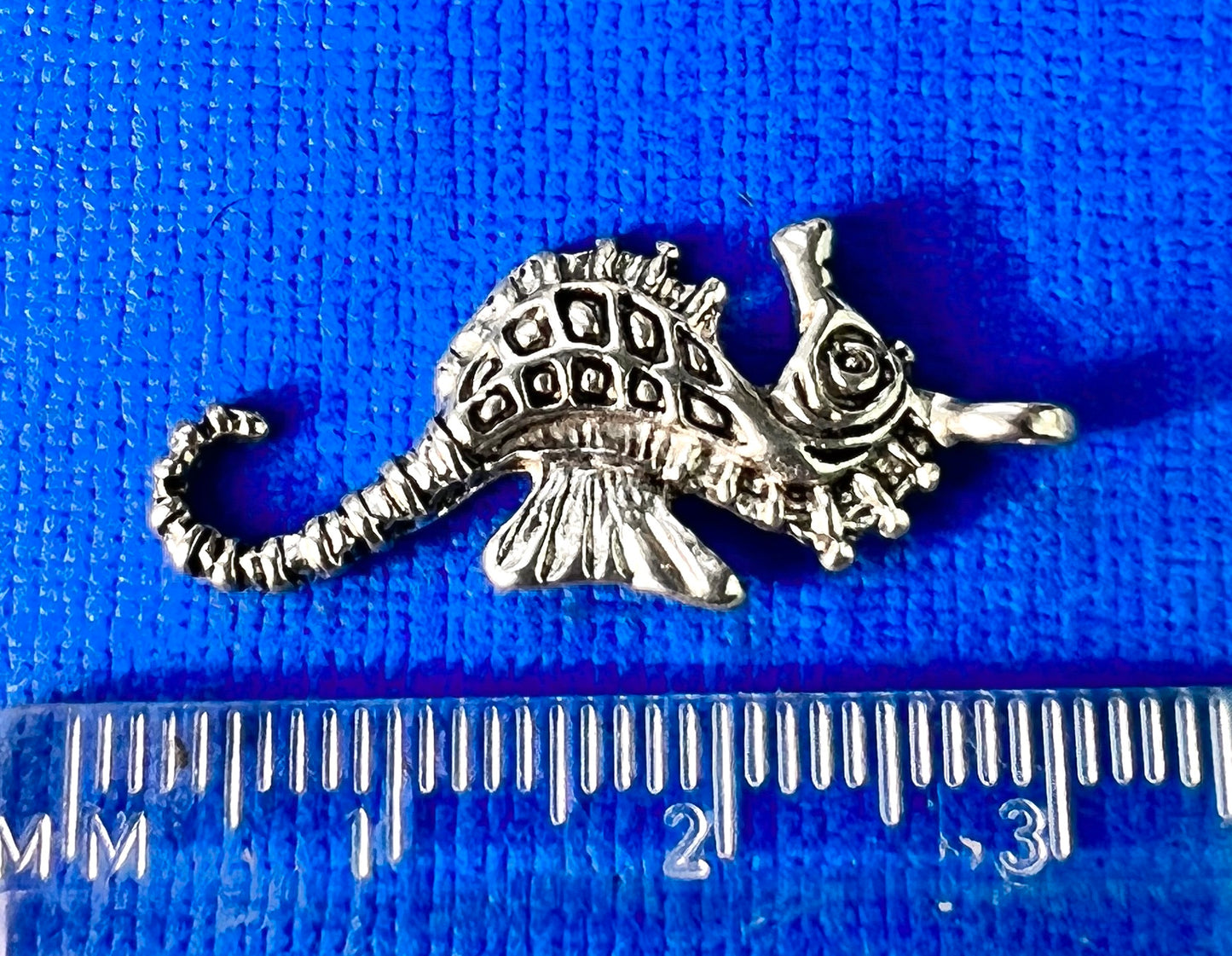 3 Jaunty Seahorse Charms / Pendants - 3cm long