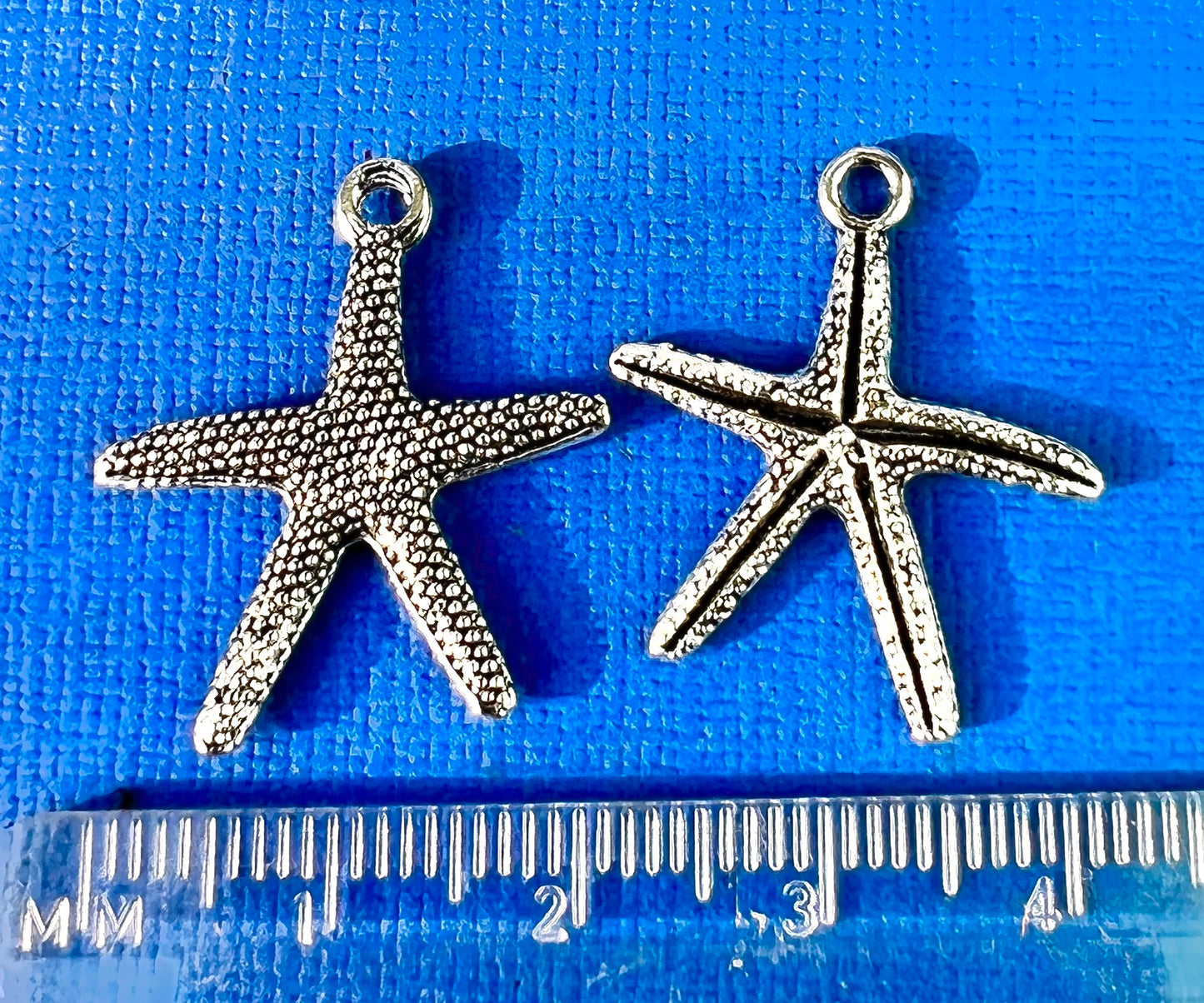 3 Starfish Charms - 2.2cm wide