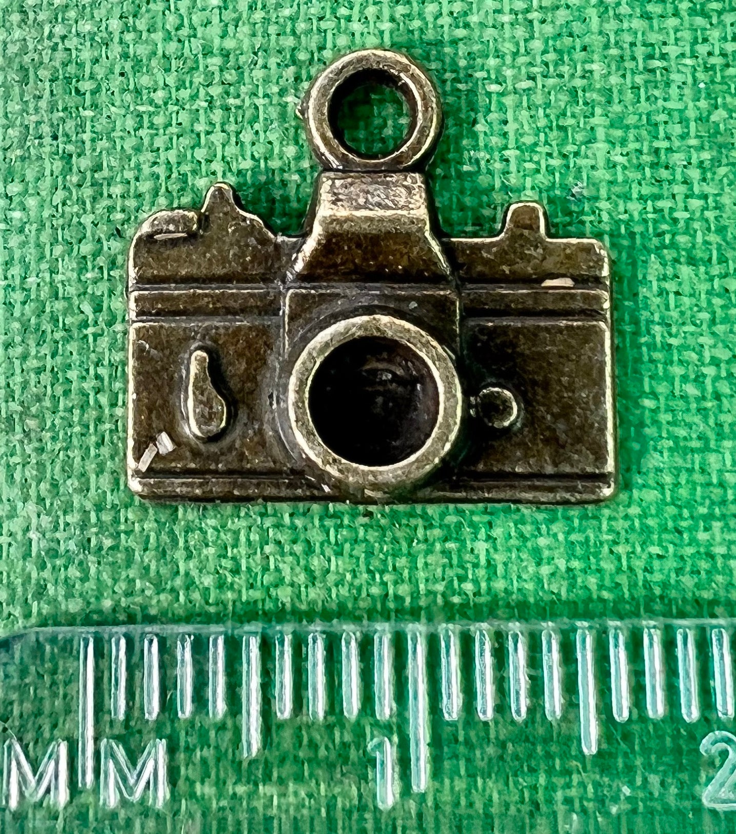 3 Little Bronze Tone 1.5cm Camera Charms