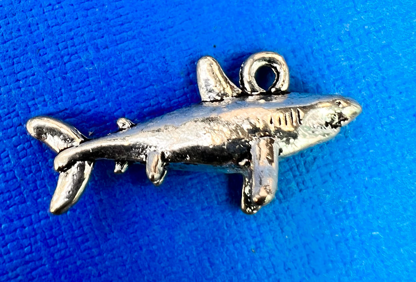 2.5cm 3D Shark Charm / Pendant