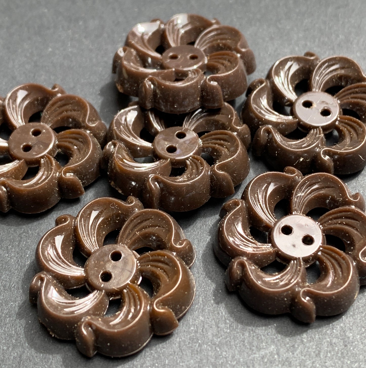 6 Unusual Swirly 2cm Rich Brown Vintage Buttons - Very Deco