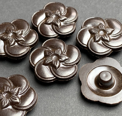 6 x 1940s Made in England 2.2cm Rich Brown Bakelite Flower Buttons