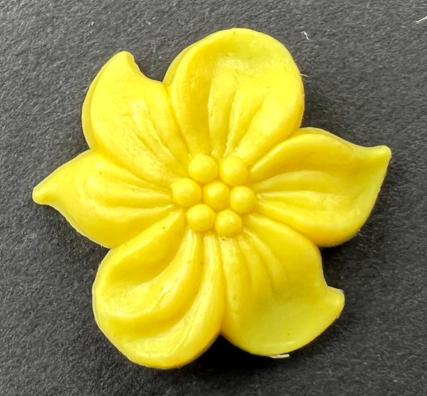 Charming Vintage Flower Cabochons - 2cm - 3cm wide
