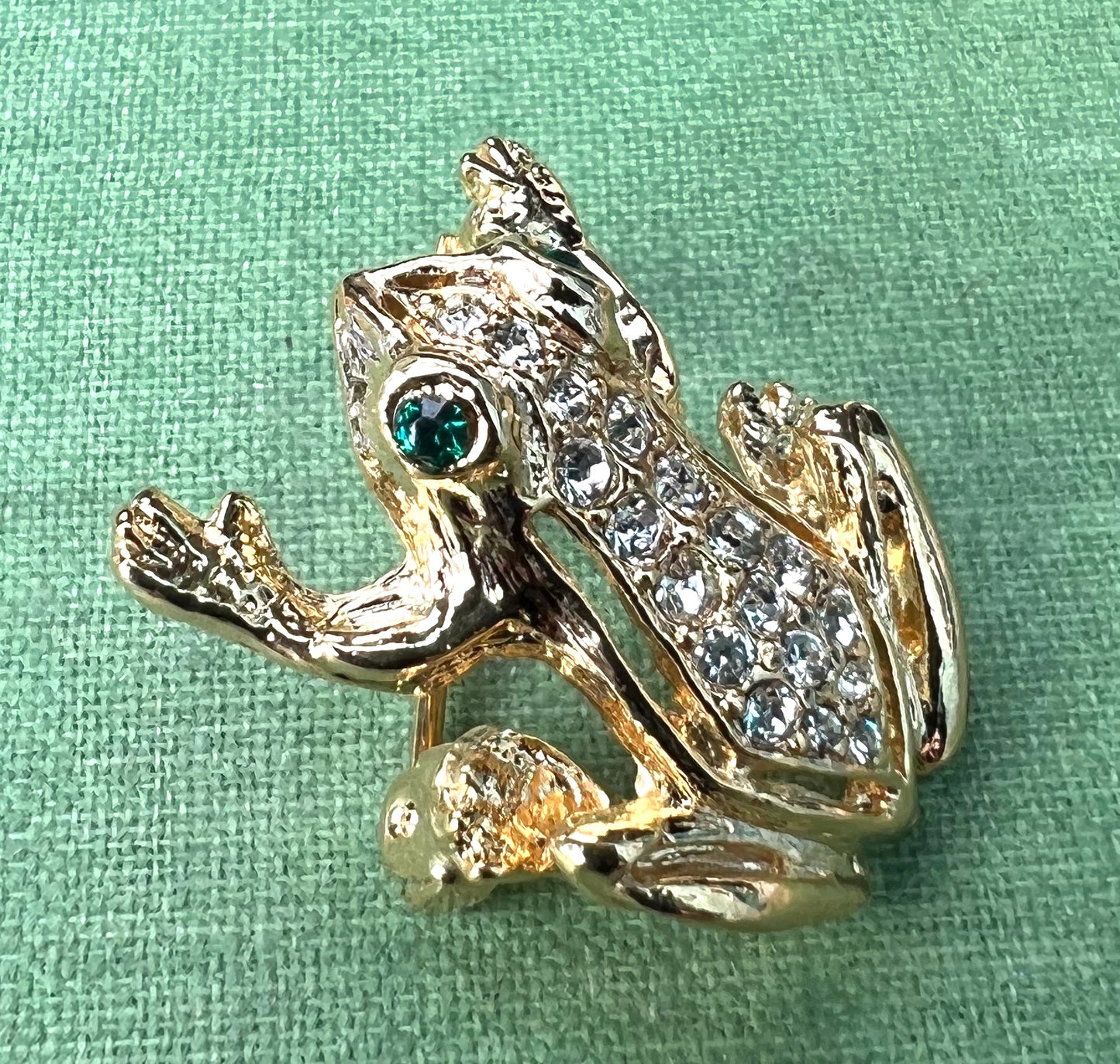 Little Green Eyed Frog -Vintage Swarovski Crystal Brooch