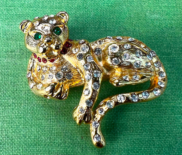 Elegant Swarovski Crystal Studded Vintage Leopard Brooch