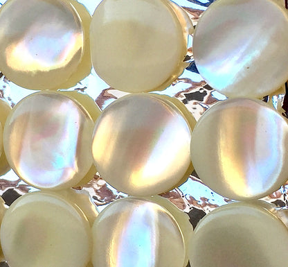 24 Vintage Japanese Mother of Pearl 1.2cm Buttons